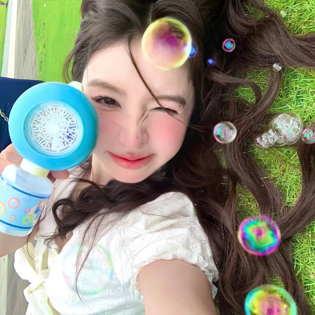 玉女撩春